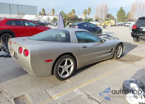 2000 Chevrolet Corvette из США, поврежденный, VIN 1G1YY22G7Y5113145